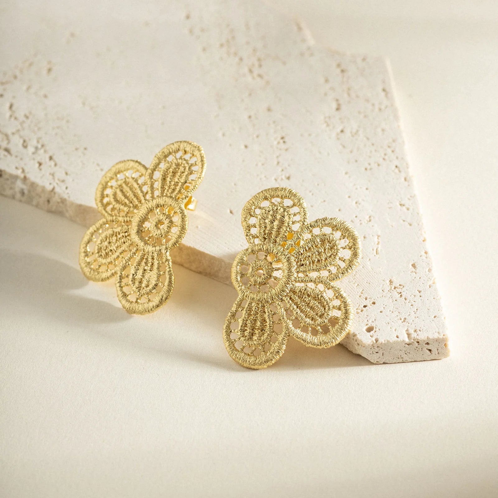 Earrings Blooming Lace