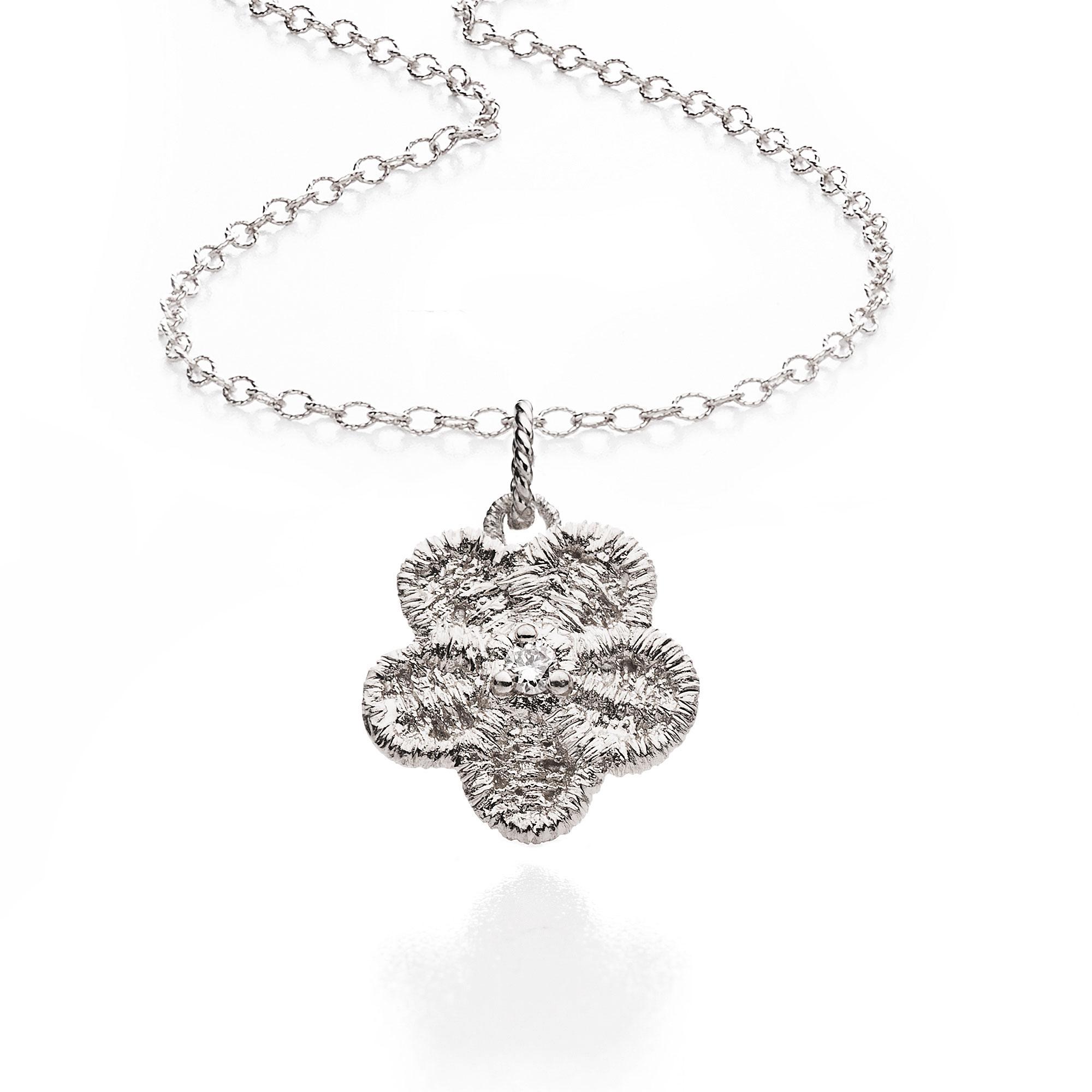 Necklace pendant Miss Hamilton